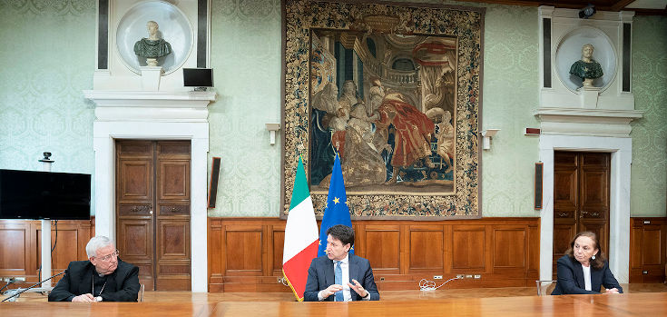 Gualtiero Bassetti, Giuseppe Conte, Luciana Lamorgese